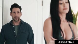 Hot brunette MILF Jennifer White has passionate sex with her roommate